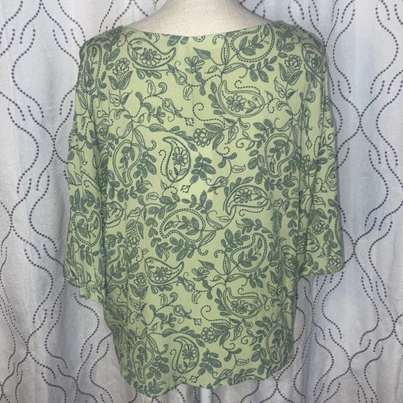 LUQ Green Paisley Blouse with Tie Front Size Large - Picture 7 of 12